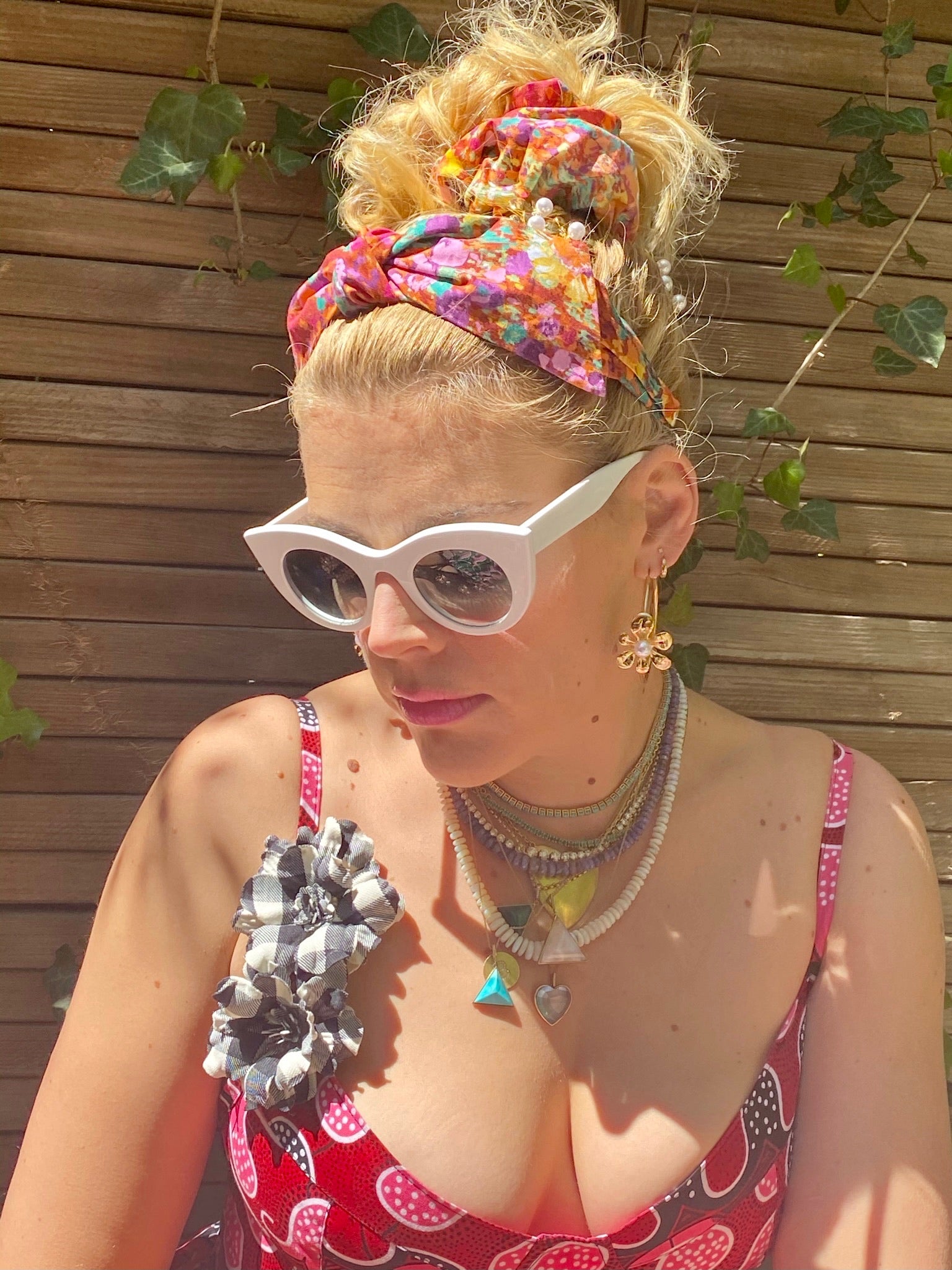 Lapel Flower in B/W Check: The Flower Power Collection x Busy Philipps