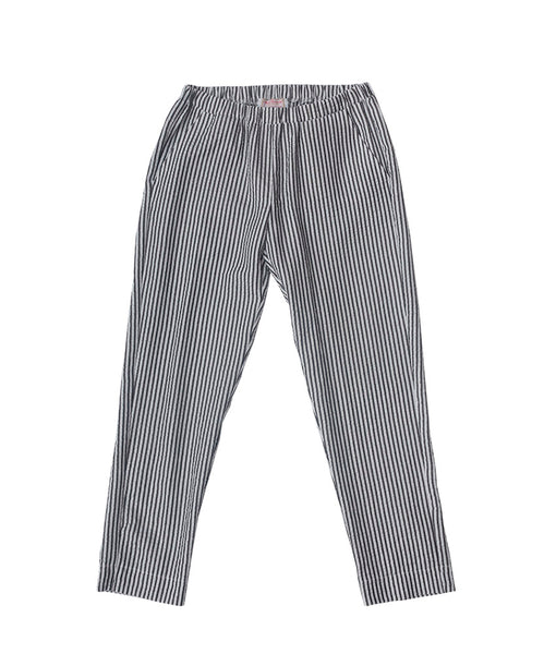 Slim Jenny in Gray Seersucker